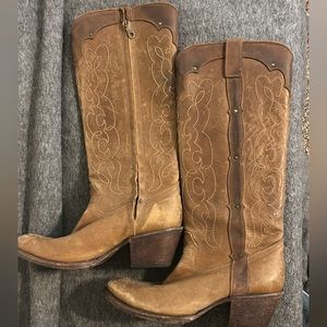 Corral Vintage boots size 8